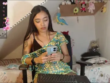 Bongacams Sex Chat of Pocahot-ass