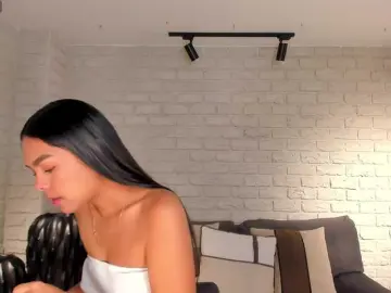 Bongacams Private Sex Chat of SaphiraJames