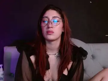 Bongacams Sex Cam of Red-moonn