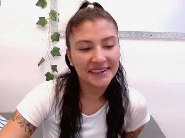 Bongacams Free Porn Cam of louisk2