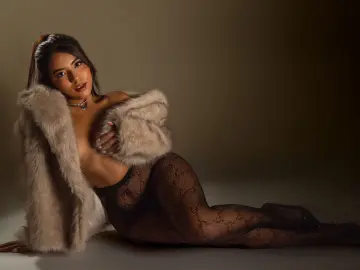 Livejasmin Free Porn Cam of ChloeMilles
