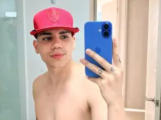 Streamate Live Sex of LeoDaviss
