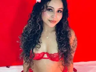 Streamate Free Live Porn of TinyLoveee