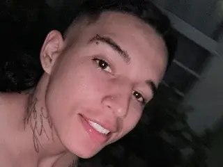 Streamate Sex Chat of NoahThomsonX