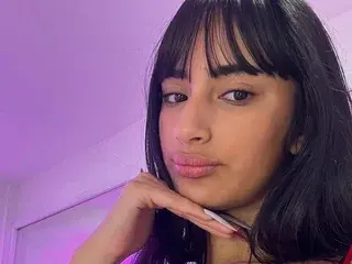 Streamate Adult Webcam of RoxxaneDamiana