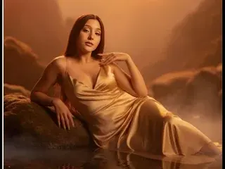 Streamate Free Porn Cam of GabbieCarter18