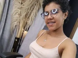 Streamate Free Live Porn of MiaPaytonnn