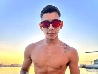 Streamate Live Porn of andrewcute18
