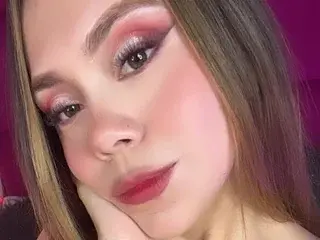 Streamate Free Live Porn of SaraHarris67