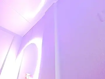 Stripchat Free Porn Cam of bigboobsnaughty1