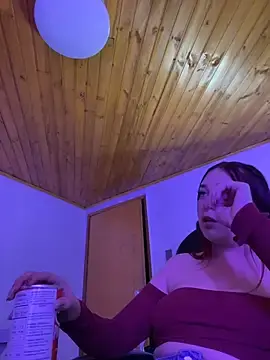 Stripchat Watch Live Sex Cams of Karen18_boobs