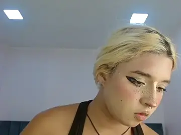 Stripchat Live Sex Cam of april_bunnyy