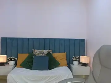 Stripchat Live Sex Cam of april_bunnyy