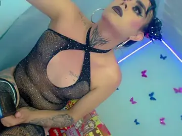 Stripchat Best Webcam of Perla_Hotcortes