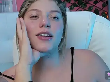 Stripchat Live Porn of alaia_greyy