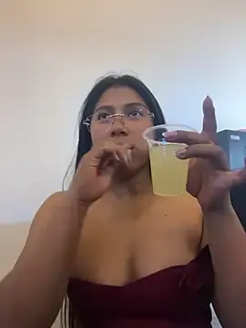 Stripchat Watch Live Sex Cams of LinnaGardenia