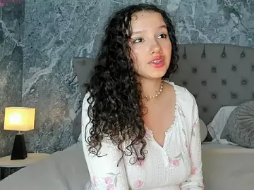 Stripchat Sex Chat of LucyLovelyy