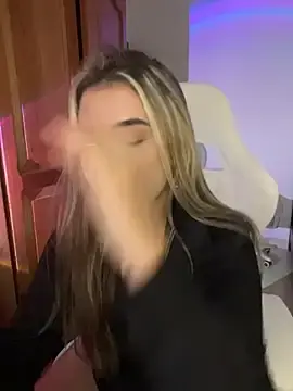 Stripchat Nude Webcam of Miss_valeriaa