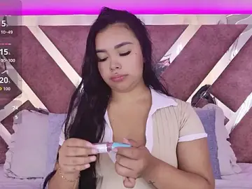 Stripchat Free Live Porn of MarianaGarciaa__