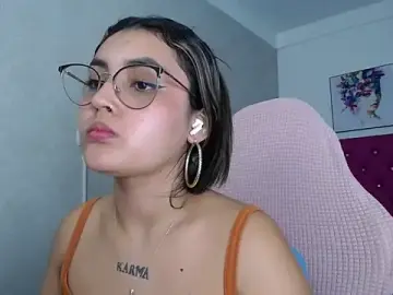 Stripchat Live Sex Cam of kathe-mills235