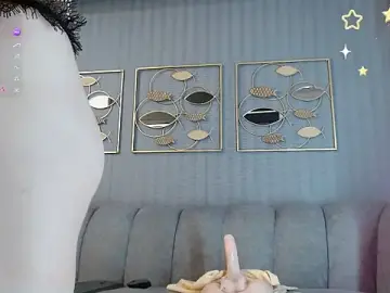 Stripchat Best Webcam of issys_lam