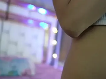 Stripchat Sex Cam of kinkylittlegirll