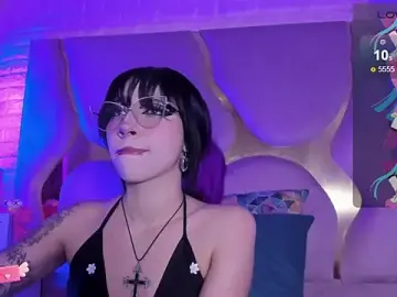 Stripchat Free Porn Cam of NaniiSisy