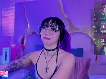 Stripchat Free Porn Cam of NaniiSisy