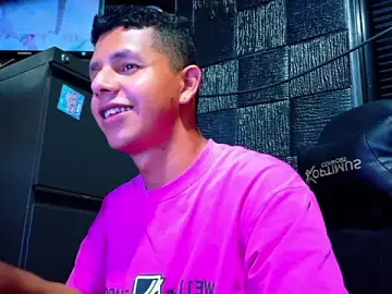 Stripchat Watch Live Sex Cams of boy_bigcock24cm