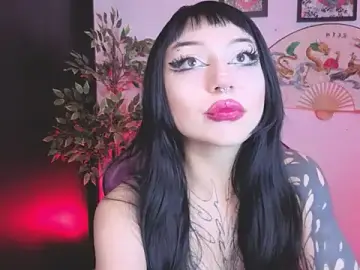 Stripchat Sex Cam of catipetite