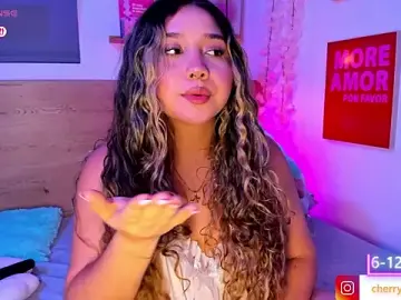 Stripchat Live Sex Cam of Cherryyquen