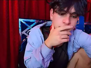 Stripchat Watch Live Sex Cams of Luke_Howland