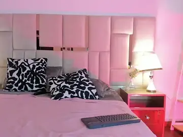 Stripchat Watch Live Sex Cams of Laura_Dicardy