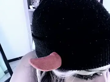 Stripchat Live Sex of kuromi69
