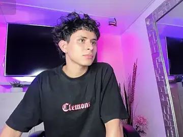 Stripchat Live Sex Cam of Jhonny-Blake