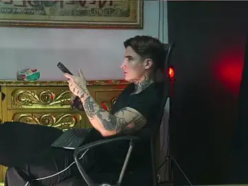 Stripchat Best Webcam of dantecoppolaa_