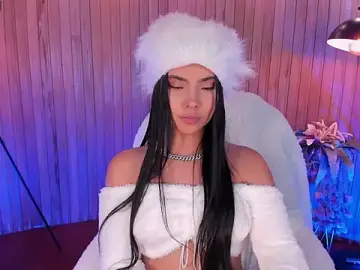 Stripchat Nude Webcam of MiaLaurence