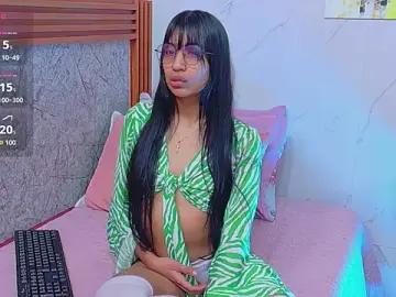 Stripchat Nude Webcam of littlee_emilyy_