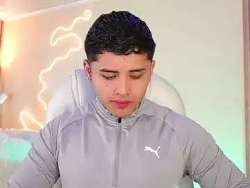 Stripchat Best live sex cam show of MatiasKorn