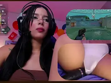 Stripchat Watch Live Sex Cams of SweetieCloe_