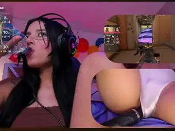 Stripchat Watch Live Sex Cams of SweetieCloe_