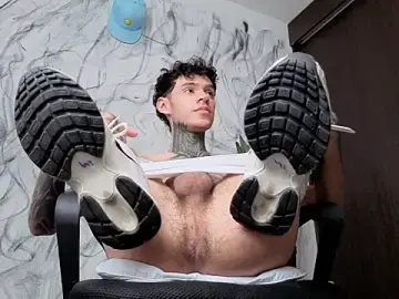 Stripchat Adult Webcam of Arteemiiis