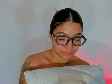 Stripchat Free Live Porn of martina_roldam