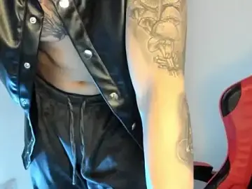 Stripchat Nude Webcam of Masterdave7