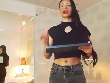 Stripchat Live Sex of AllyPretty-