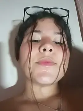 Stripchat Live Sex Cam of Daika_Rodriguez