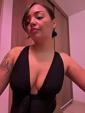 Stripchat Free Live Porn of JennLeMoka
