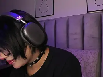 Stripchat Sex Chat of Kitty_Gang