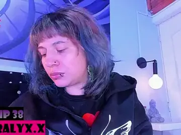 Stripchat Watch Live Sex Cams of hey_noraly