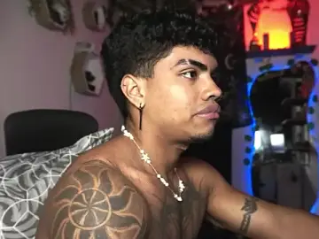 Stripchat Best Webcam of Young_laroi